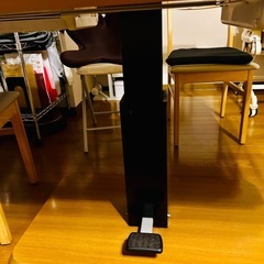 ニトリ　昇降式テーブルの画像