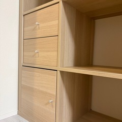 IKEA KALLAX 4×4（引き出し4個＋扉2枚付き）美品の画像