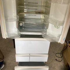 NO B407🌈福岡市内配送設置無料✨🌈東芝 TOSHIBA マジック大容量 FVシリーズ 冷凍冷蔵庫（551L・フレンチドア） 6ドア クリアシェルホワイト GR-J560FV(ZW)の画像