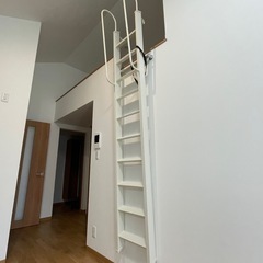 LIXIL ロフト梯子 
７尺の画像
