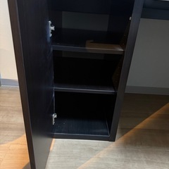 学習机、椅子の画像