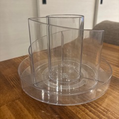 回転可能な化粧品ラックの画像