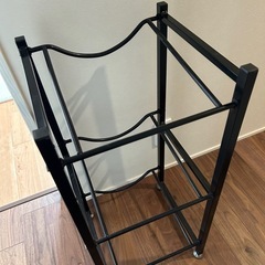 ウォーターサーバーボトル収納の画像