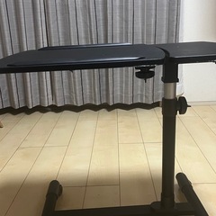 パソコンテーブル キャスター付きの画像