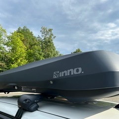 Inno ルーフボックス　BRM2020 ベースキャリア　セットの画像