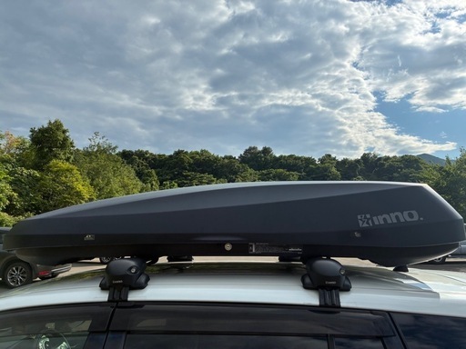 受渡し相手決定済み　Inno ルーフボックス　BRM2020 ベースキャリア　セット