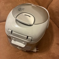 TOSHIBA 炊飯器 RC-6XDの画像