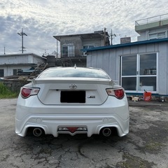 極上86 パールホワイト　車高調　18インチ社外ホイール　TRDエアロの画像