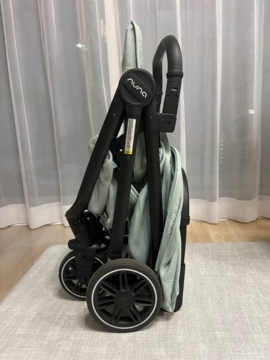 nuna trvl ベビーカー トラベル