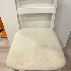 二人掛けダイニングテーブルの画像