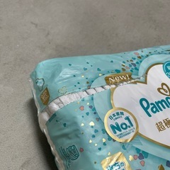 パンパース　紙おむつ　テープ　Lサイズの画像