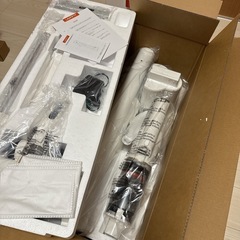 全自動 コードレス 掃除機 軽量 静音設計 7層濾過システム搭載 自動ゴミ捨ての画像