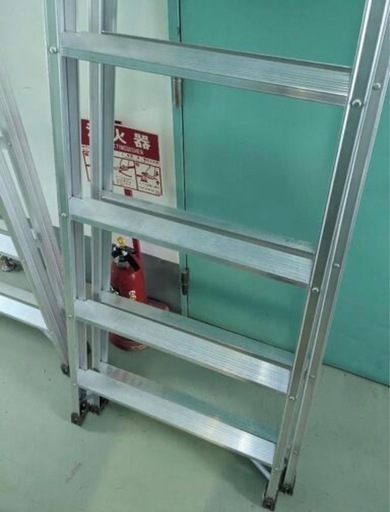 脚立4尺 1本 ほぼ 新品 配達もあり