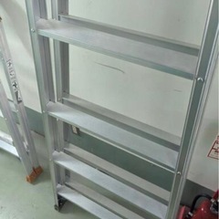 脚立4尺 1本 ほぼ 新品 配達もありの画像