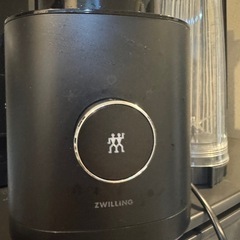 ZWILLING ツヴィリング 「 エンフィニジー パーソナルブレンダー ブラック 550ml 」ミキサー ジューサー スムージー 小型 ボトルブレンダー レシピブック付き の画像