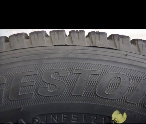 【決まりました】4本セット汎用ホイール 145R12 8PR LT スタッドレス 2021年製