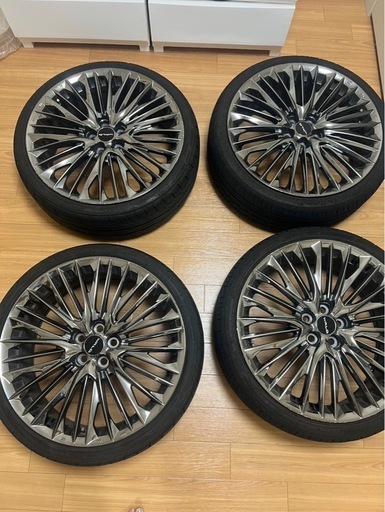 WALD GENUINE LINE　ジェニュインライン　19インチ　タイヤ付き