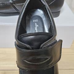 【☘️中古】キッズ24.5cm幅広マジックテープ式ローファーの画像