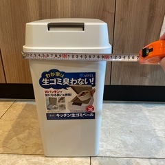ゴミ箱の画像