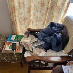 カリモク リクライニングチェアの画像