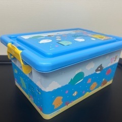 つぶらな瞳の水族館　コンテナBOX入スナック菓子！の画像