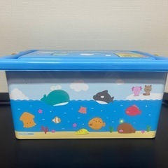 つぶらな瞳の水族館　コンテナBOX入スナック菓子！の画像