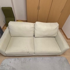 ソファの画像