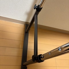 移動式高さ調節可能デスクの画像