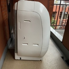 ドラム式洗濯機　乾燥機の画像