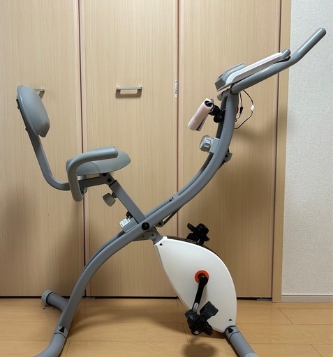 フィットネスバイク
