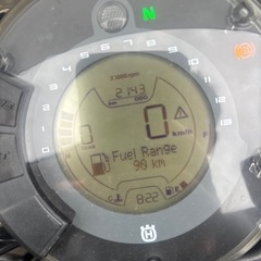ハスクバーナ401令和5年の画像