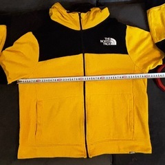 【THE NORTH FACE】フルジップパーカー　バイカラーイエロー×ブラックの画像