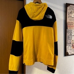【THE NORTH FACE】フルジップパーカー　バイカラーイエロー×ブラックの画像