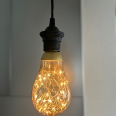 IKEA ペンダントライト HEMMA ヘマ 3個 電球付の画像