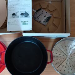STAUB ストウブ 鍋 箱・説明書・付属品全部揃ってますの画像