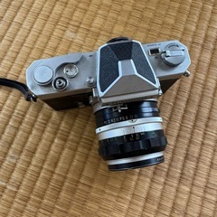 かなり古いジャンク品カメラの画像