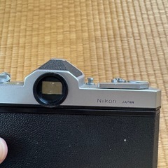 かなり古いジャンク品カメラの画像