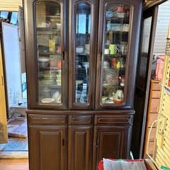 食器棚の画像
