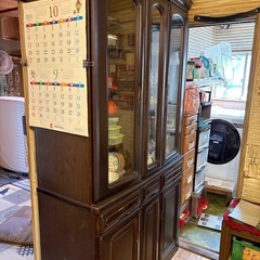 食器棚の画像