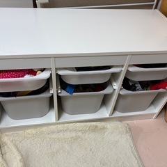 お話中　　　IKEA おもちゃ箱　収納の画像