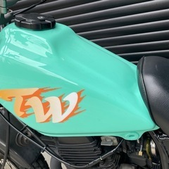 ★フルパワー★ kerkerマフラー★TW200初期型カラー★PWKキャブ付SR400 ftr の画像