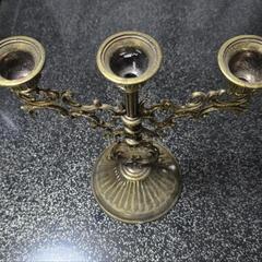 ブラス製 3灯キャンドルホルダーの画像