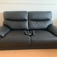 美品！ニトリ　N Shield 傷・汚れに強い合成皮革 2人用ソファの画像