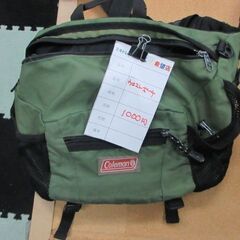 コールマン　トート　リュック　ウエストポーチ　各１０００円つけてますがの画像