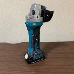 makita GA402D充電式ディスクグラインダーの画像