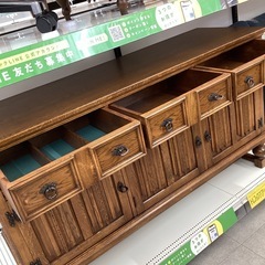 【取りに来られる方限定】Lloyd’sAntiquesサイドボードの画像