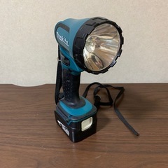 makita ML145 充電式ライト
の画像