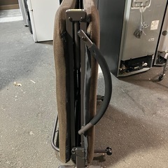 I2508-338 折り畳みベッド　シングルサイズ　キャスター付　キズ汚れ有りの画像