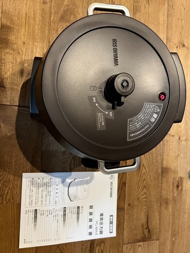 「ほぼ新品」アイリスオーヤマ　電気圧力鍋