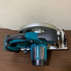 makita XSS02充電式丸ノコ
の画像